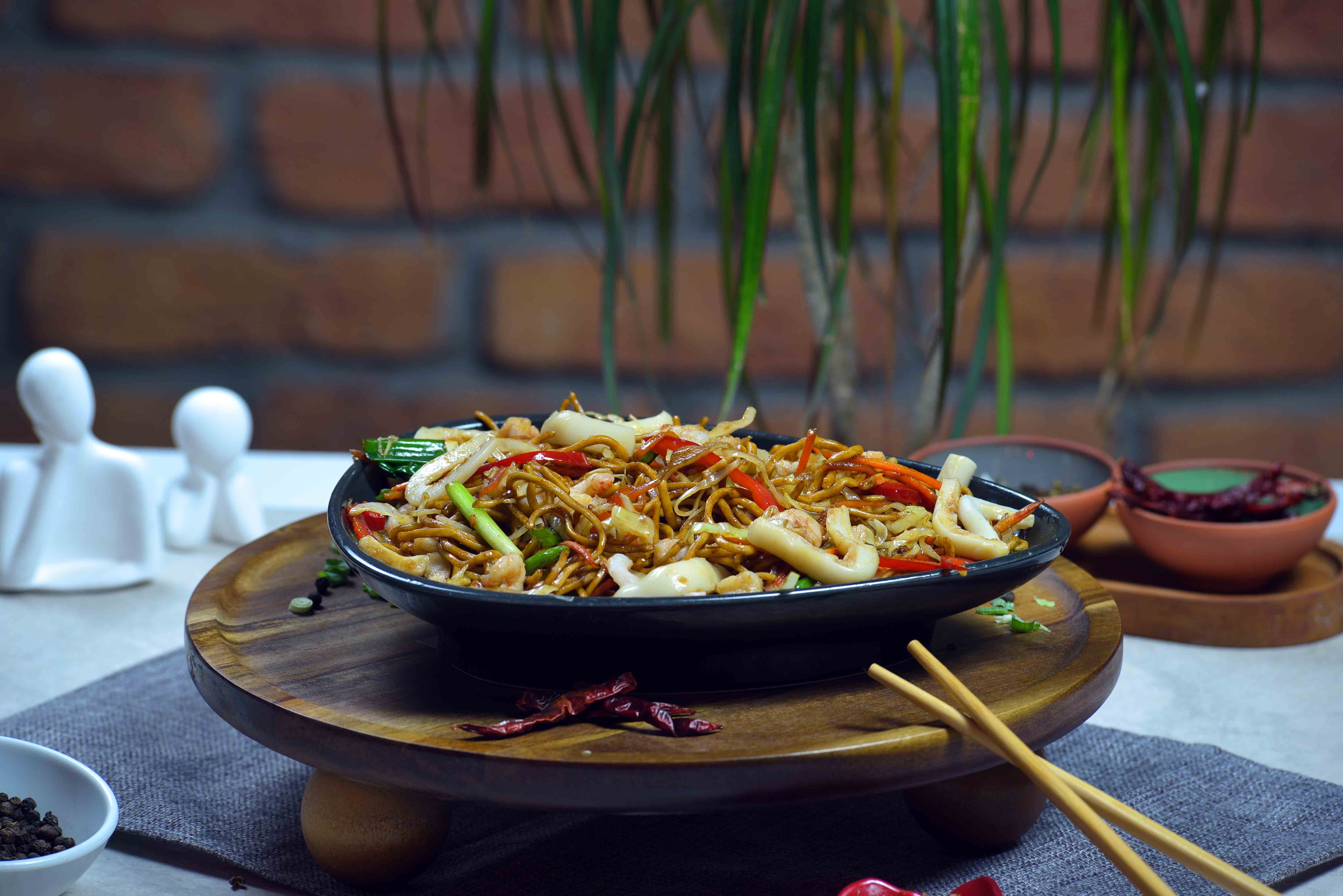 Deniz Ürünlü Noodle
