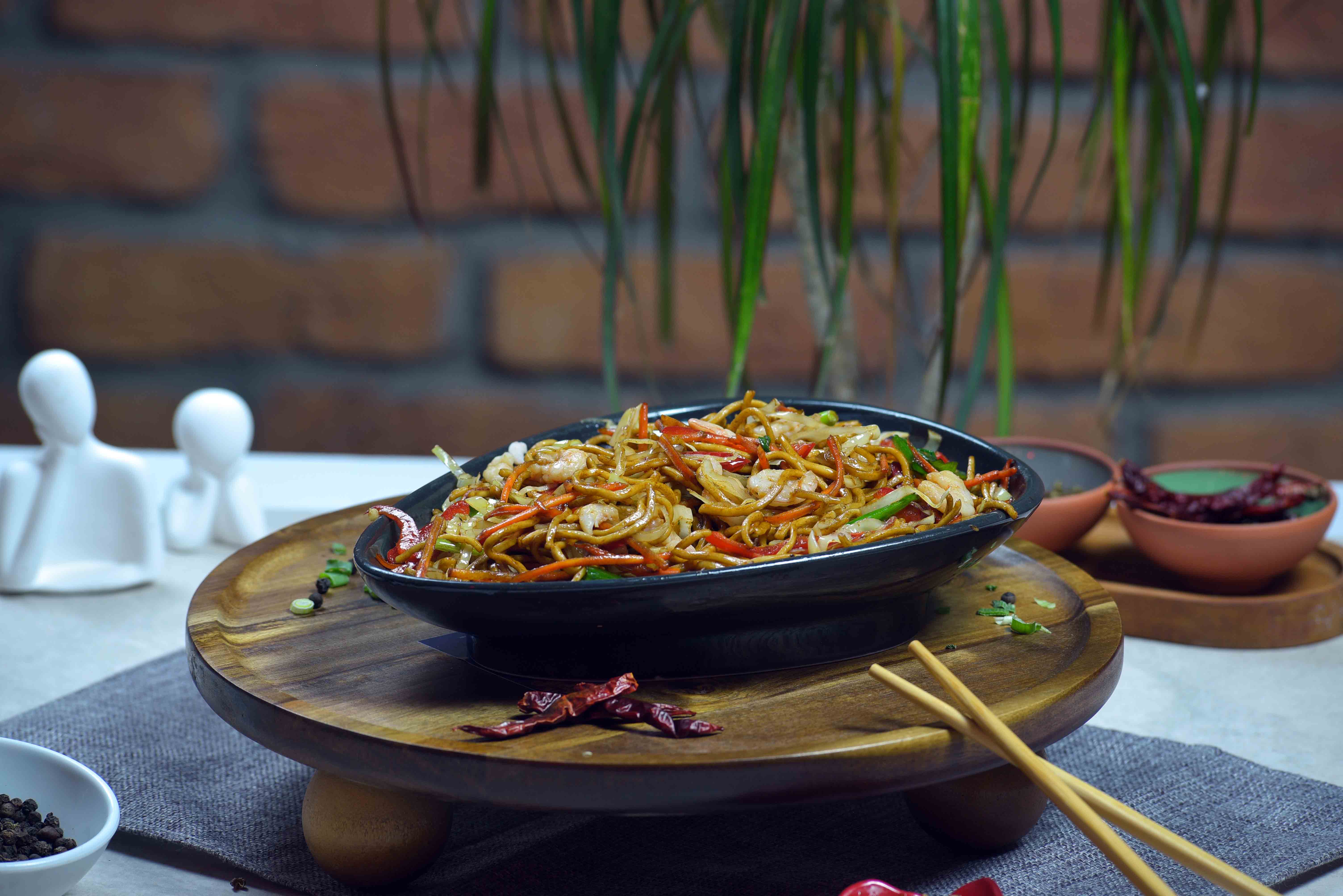 Karidesli Noodle